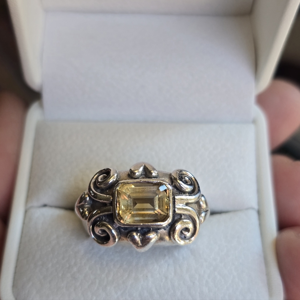 Vintage Sterling Silver Ring W/ Rectangle Synthetic Yellow Faceted Stone Sz 6